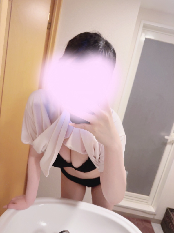 山本ねねの写メ