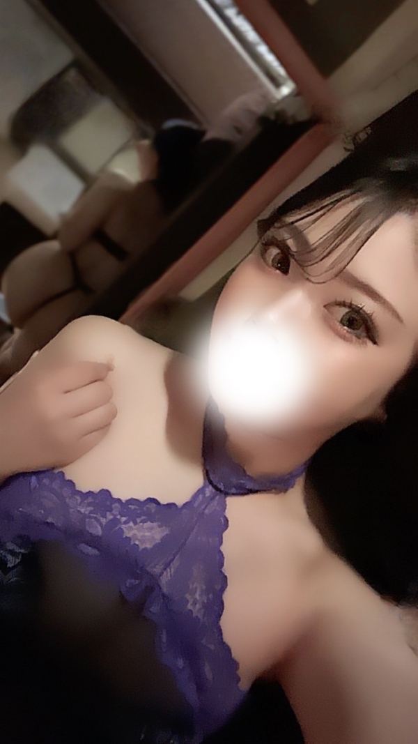 安達りあの写メ